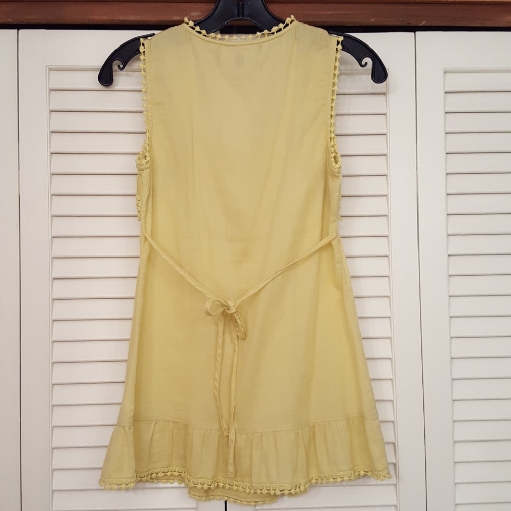 MM COUTURE MISS ME YELLOW EMBROIDERED TOP EUC - Picture 5 of 5
